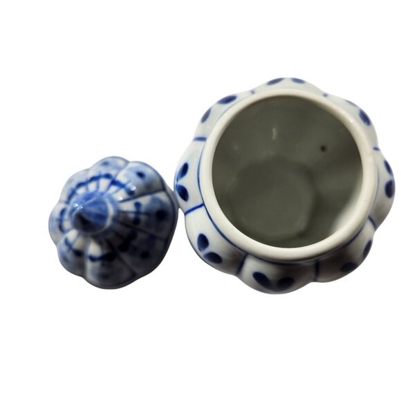 Blue & White Ceramic Mini Jar With Lid & Spoon Set country decor - Picture 3 of 7